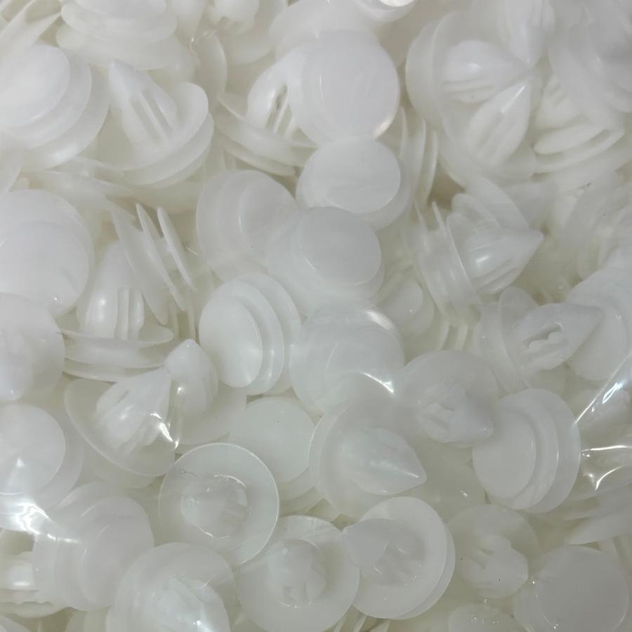 内張りクリップ 50個 ドアトリム クリップ 純正品 マツダ '17.02 CX-5