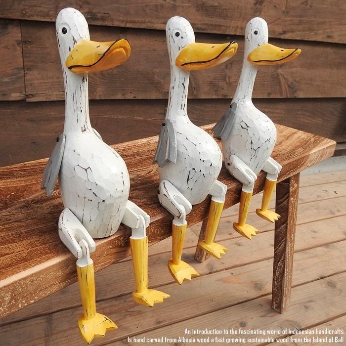 お座り アヒルさん 白 Mサイズ ウェルカム人形 家鴨 あひる 木彫りの