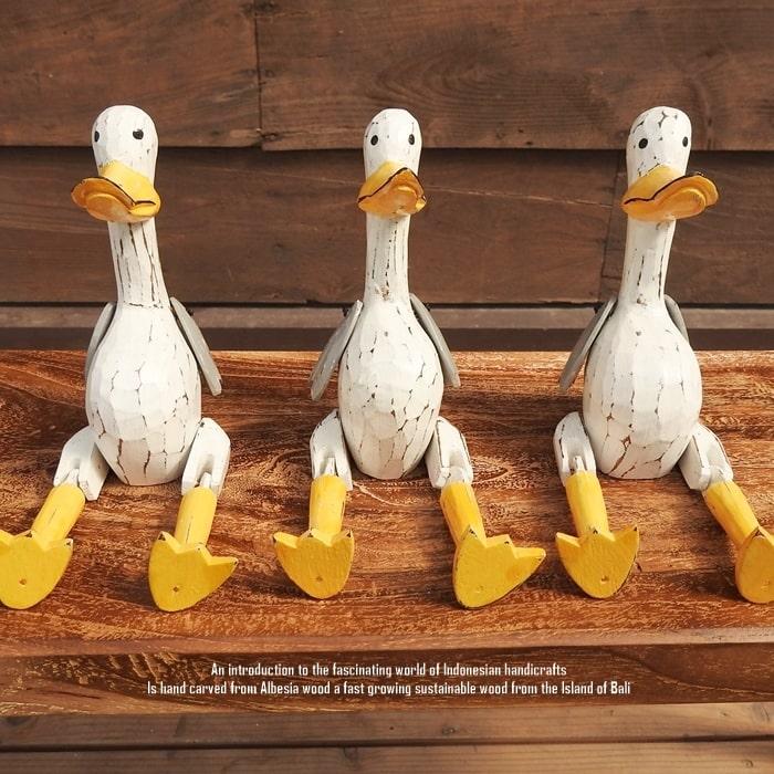 お座り アヒルさん 白 Sサイズ ウェルカム人形 家鴨 あひる 木製