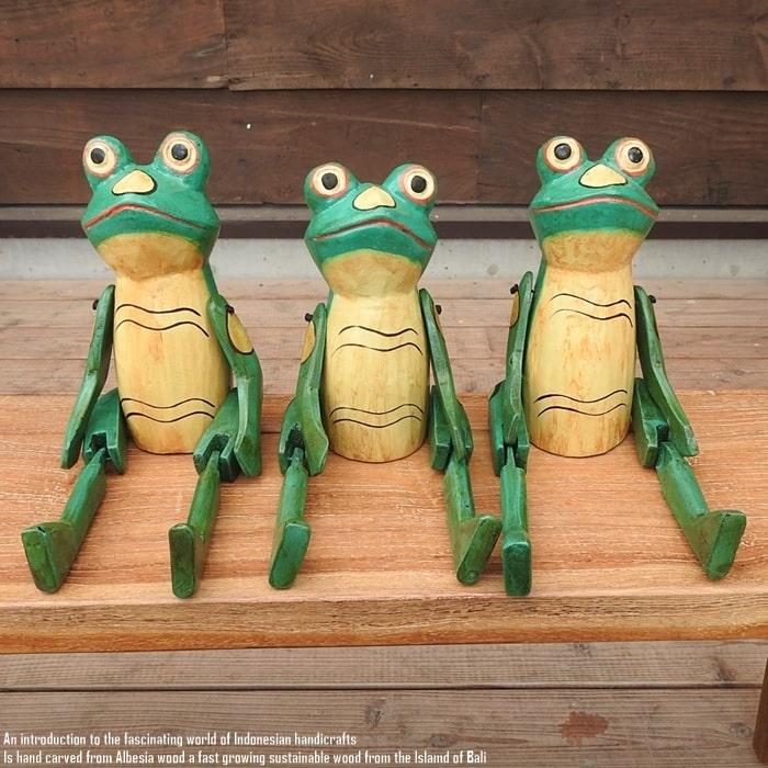 お座り カエルさん 黄色 Mサイズ ウェルカム人形 蛙 かえる 木製