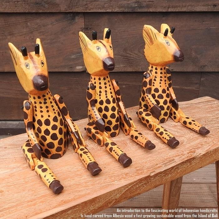 お座り きりんさん Mサイズ キリン ウェルカム人形 木製 木彫りの置物