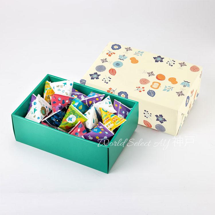 送料無料】お菓子 ギフト麻布十番 あげもち なないろCocoro 42袋入 お