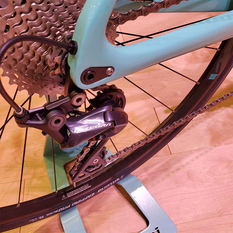 ビアンキ 2022年モデル INFINITO XE DISC（インフィニートXEディスク）ULTEGRA Bianchi | Bianchi | 19