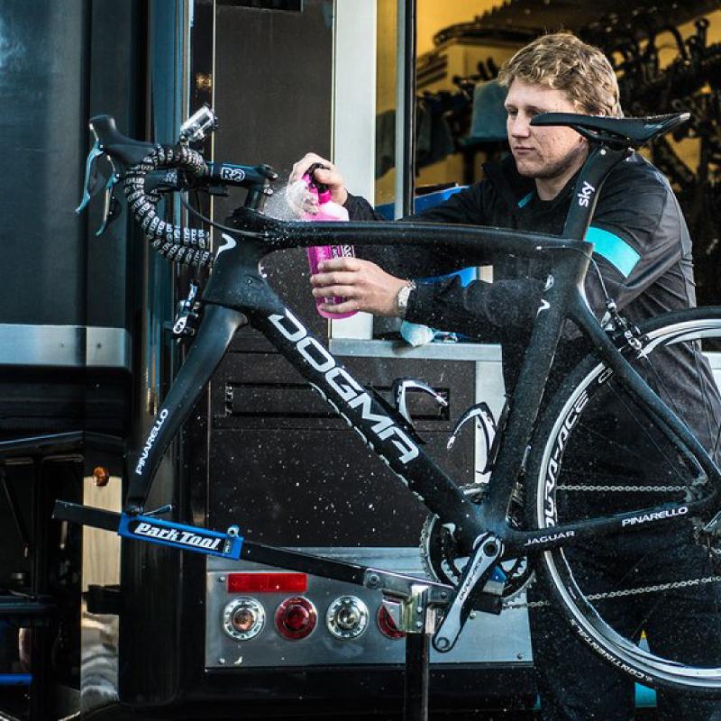 マックオフ 【洗車におすすめ】NANO TECH BIKE CLEANER（ナノテックバイククリーナー） 1リットル MUC-OFF 即納 土日祝も出荷｜qbei｜05