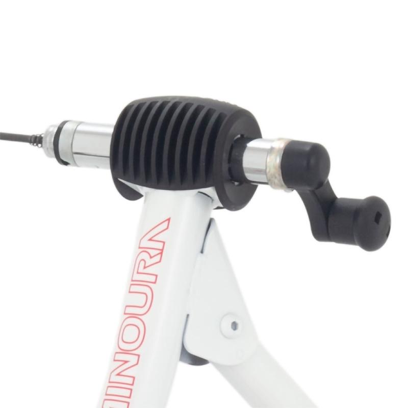 MINOURA ミノウラ LR241 ミニベロ用ローラー マグライザー 前輪台付 MINOURA ミノウラ LR241 ミニベロ用ローラー マグライザー 前輪