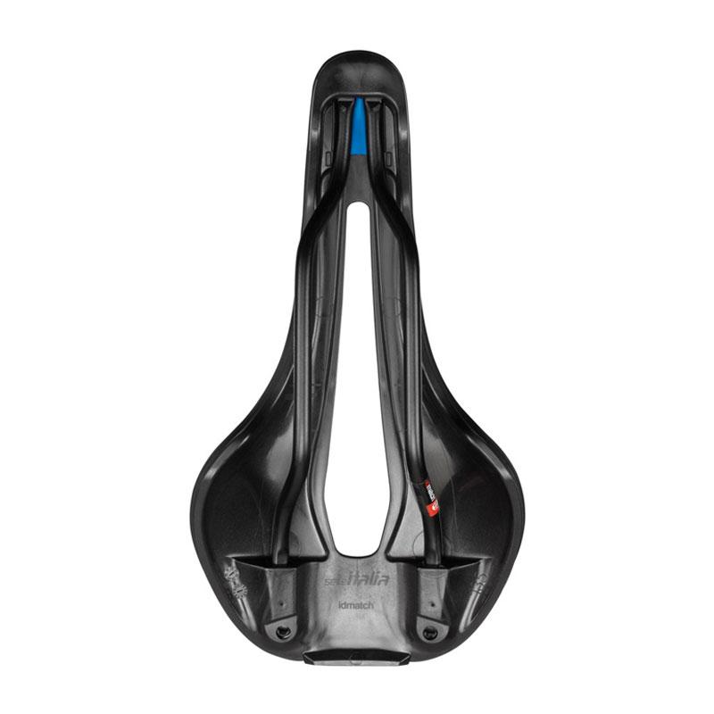selle ITALIA（セライタリア） FLAT：FLITE BOOST TM SUPERFLOW