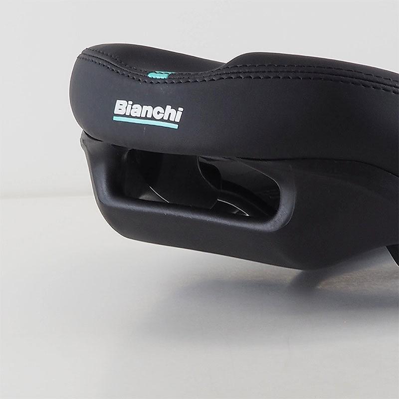★新品未使用★【BIANCHI ( ビアンキ ) 純正】★サドル★ Bianchi（ビアンキ）【ビアンキ純正パーツ】BIANCHI SADDLE VACUMME
