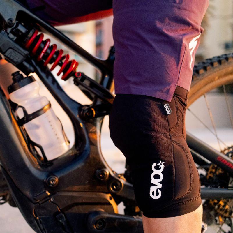 イーボック EVOC KNEE PROTECTOR LS FLEX LITE（ニープロテクター LSフレックスライト） evoc送料無料_1