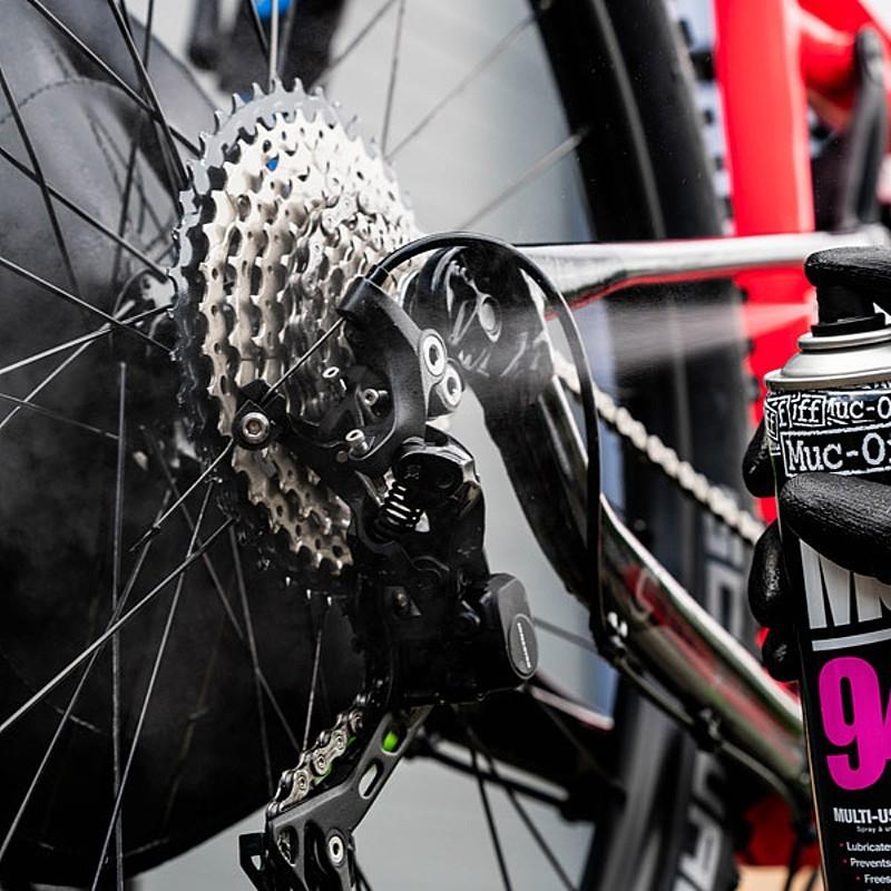 Muc-Off DISC BRAKE COVERS　ペア　　6-17-10 Amazon.com: Muc-Off Disc Brake Covers - Camo : Automotive