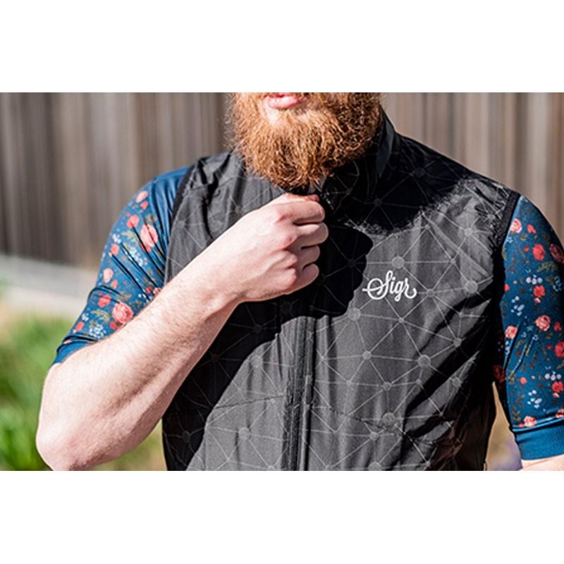 SIGR（シーガー） NORRSKEN BLACK VEST MAN（ノースキンブラック 