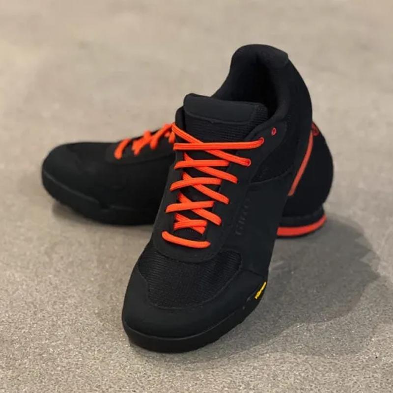 GIRO ジロ ビンディング SPDシューズ RUMBLE VR EU41 GIRO/ジロ】RUMBLE VR Black / Glowing Red