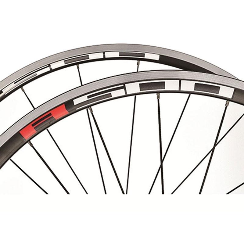 シマノ（SHIMANO） 【エアロスポーク】WH-R501-A フロントホイール