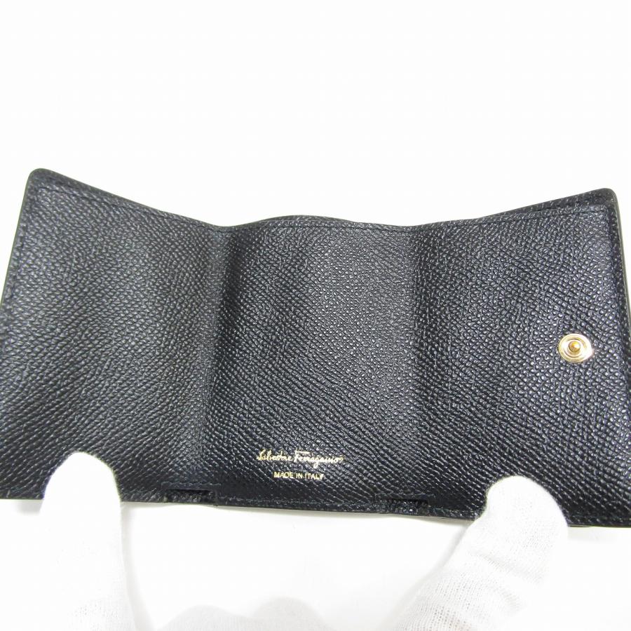 極美品 フェラガモ ヴァラ 三つ折り 財布 コンパクトウォレット