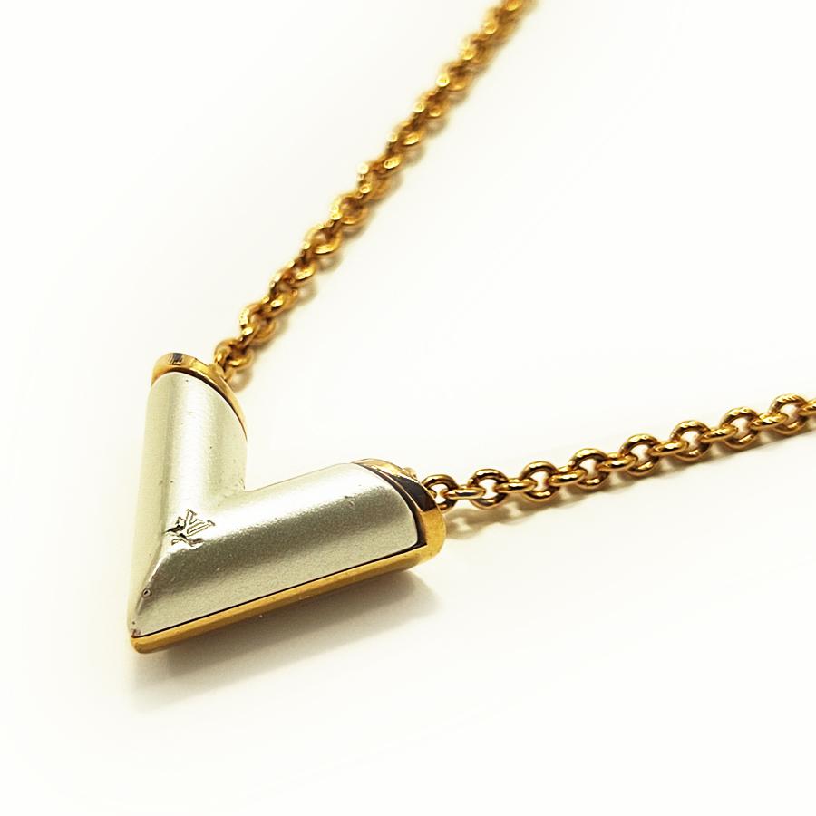 状態良好 LOUIS VUITTON ルイヴィトン コリエエセンシャルVパールフェ