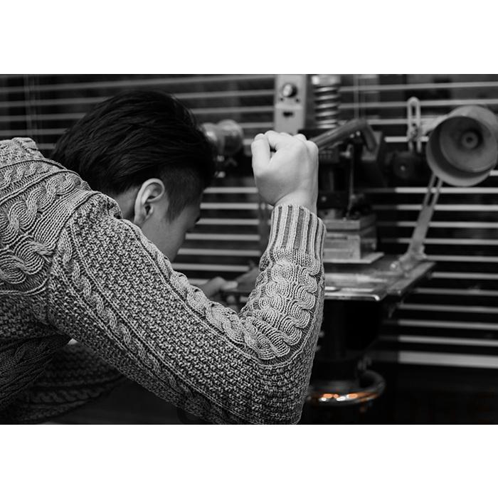 ボディバッグ メンズ 本革 斜めがけバッグ ショルダーバッグ 牛革 おしゃれ 軽量 大容量 胸バッグ ワンショルダー iPadmini収納可能 男性用　 |  | 12