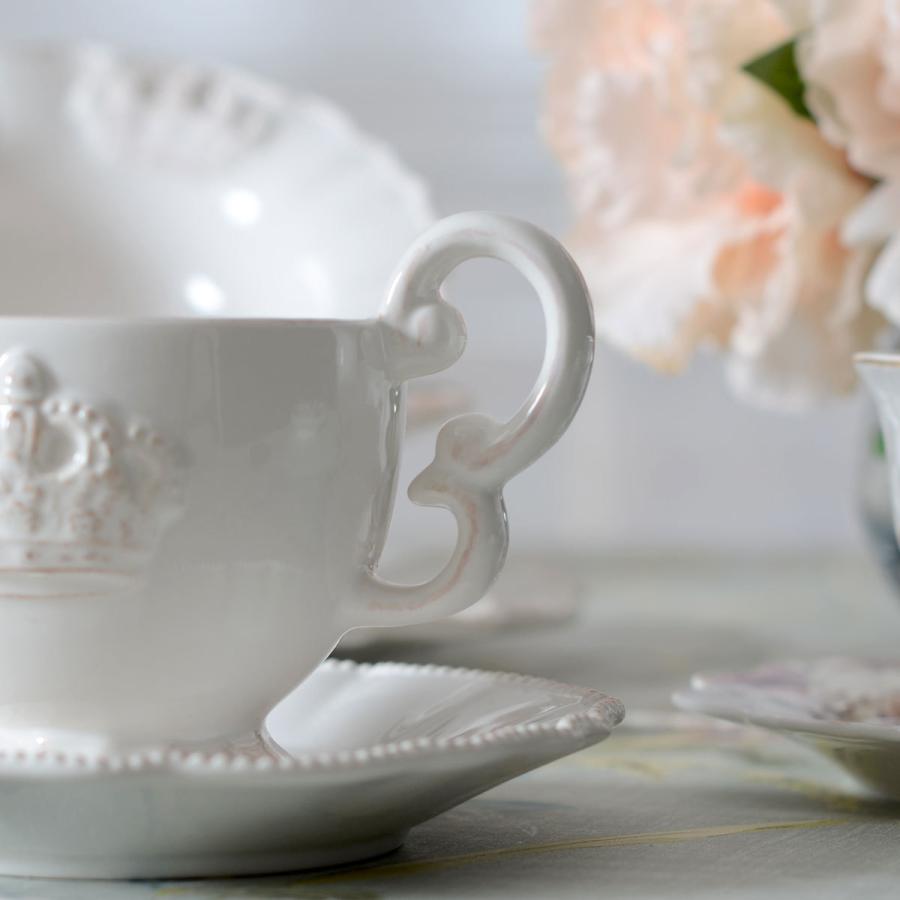 【希少】ホワイトレース ハンドル付き 盛り上げ グラス カップ ソーサー 希少】ホワイトレース ハンドル付き 盛り上げ グラス カップ ソーサー