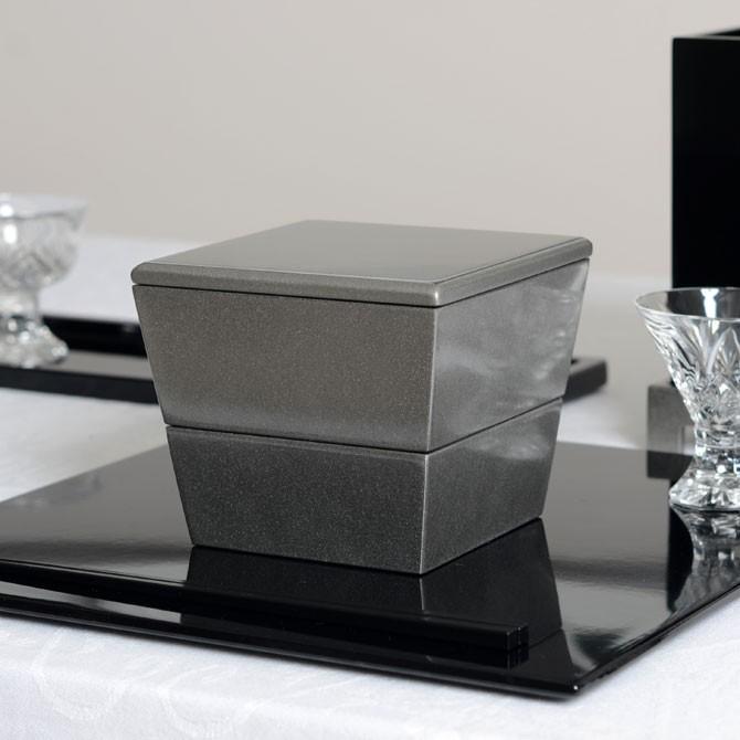 取り寄せ】台形ミニ二段入子重箱 3色【日本製 漆器 和食器 和モダン