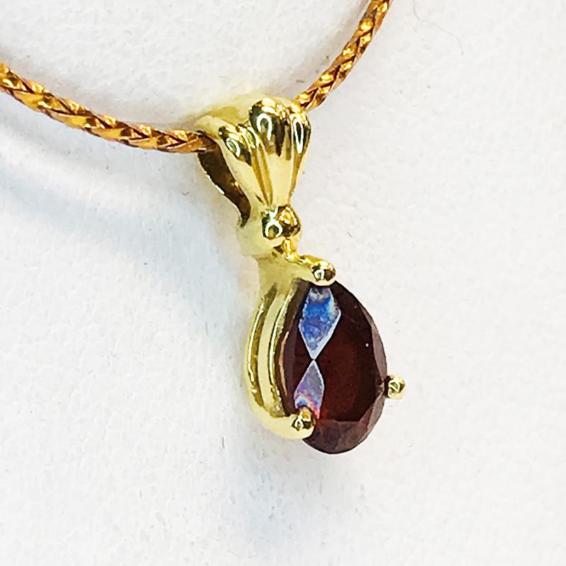 K18 天然 ガーネット 0.83ct ペンダントトップ イエローゴールド qoj 