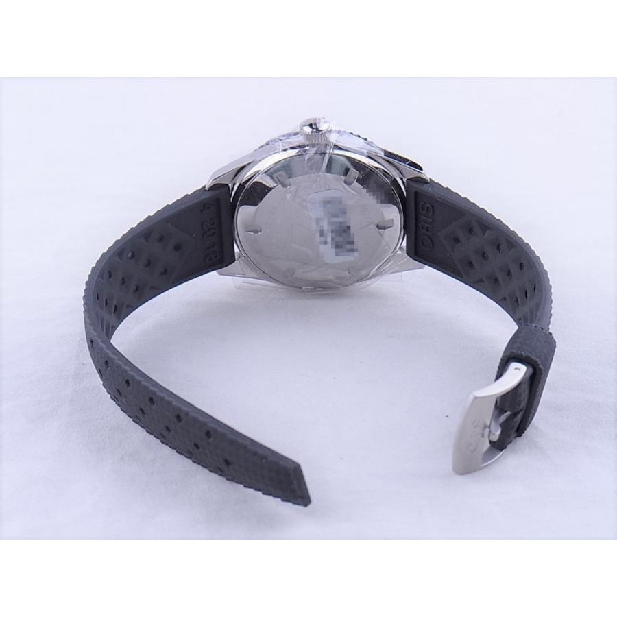 オリス ダイバーズ  黒文字盤 ラバー733.77074.064M(01 733 7707 4064 07 4 20 18)　新品 | ORIS | 03