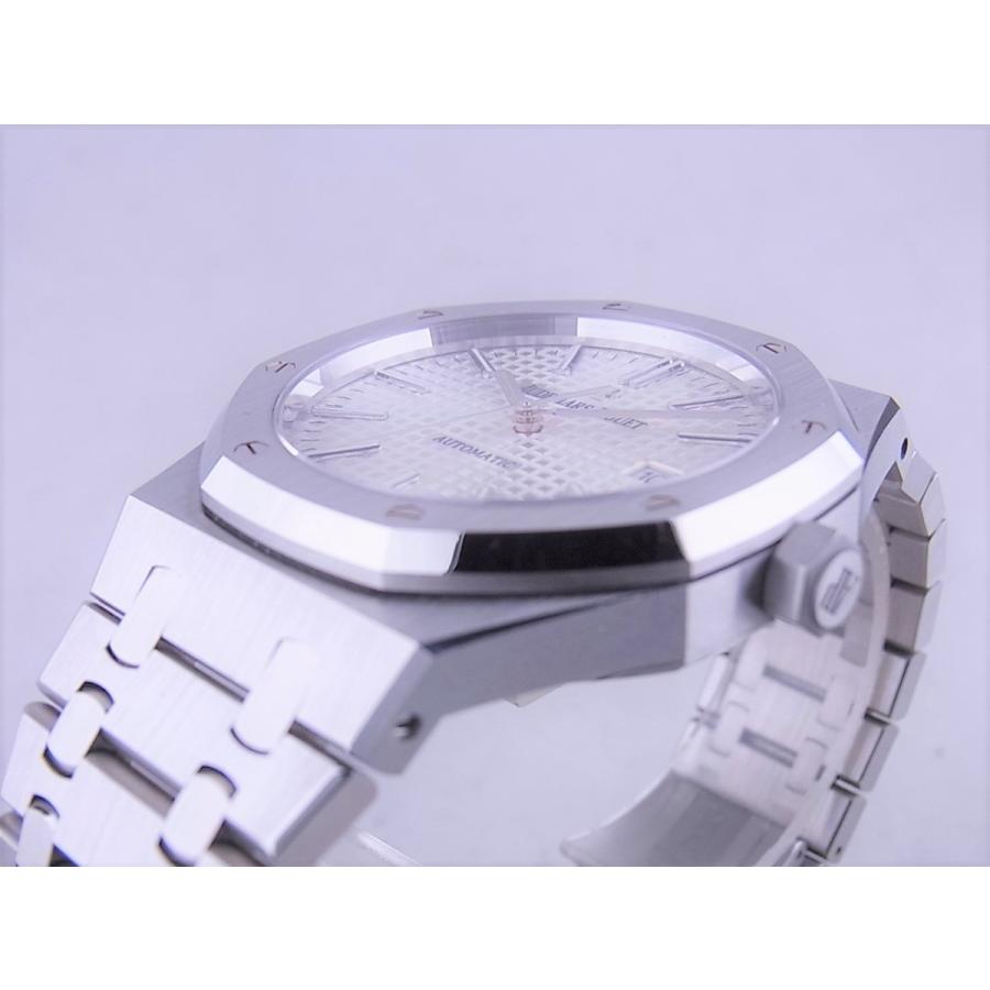 オーデマピゲロイヤルオーク日本正規品シルバー文字盤15400ST.OO.1220ST.02.A中古 | AUDEMARS PIGUET | 01