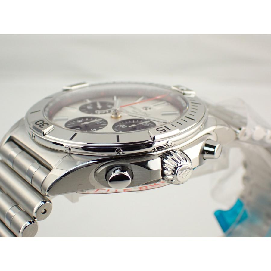 クロノマット ブライトリング B01 42mm シルバー文字盤 AB0134101G1A1