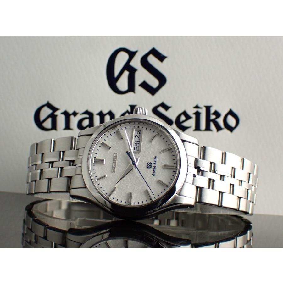 【稼働】　美品　SEIKO グランドクウォーツ　デイデイト　ホワイト文字盤　純正 Grand Seiko グランドセイコー 9Fクォーツ デイト 12角ベゼル ホワイト
