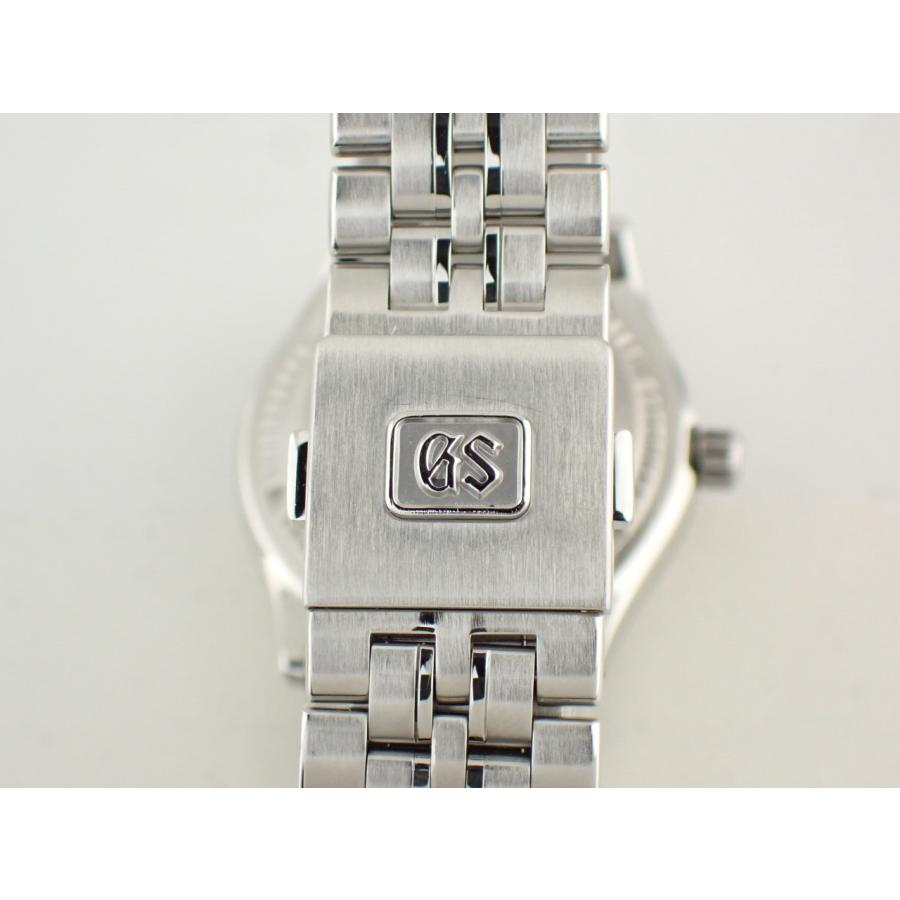 599 SEIKO 時計　キングクォーツ　デイデイト　メンズ　ヴィンテージ　白 599 SEIKO 時計 キングクォーツ デイデイト メンズ ヴィンテージ 白