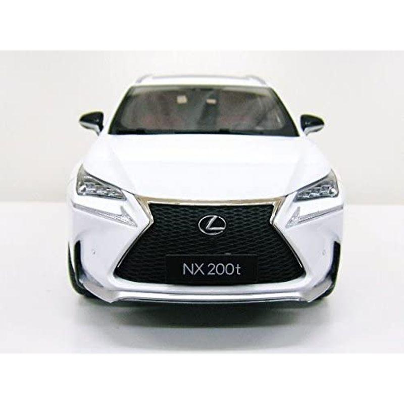 限定版1/18 レクサス NX 200t 模型　ミニカー　完成品　展示台付き　白 Lexus特注 1/18 レクサス NX 200t Fスポーツ (ホワイト) 2014
