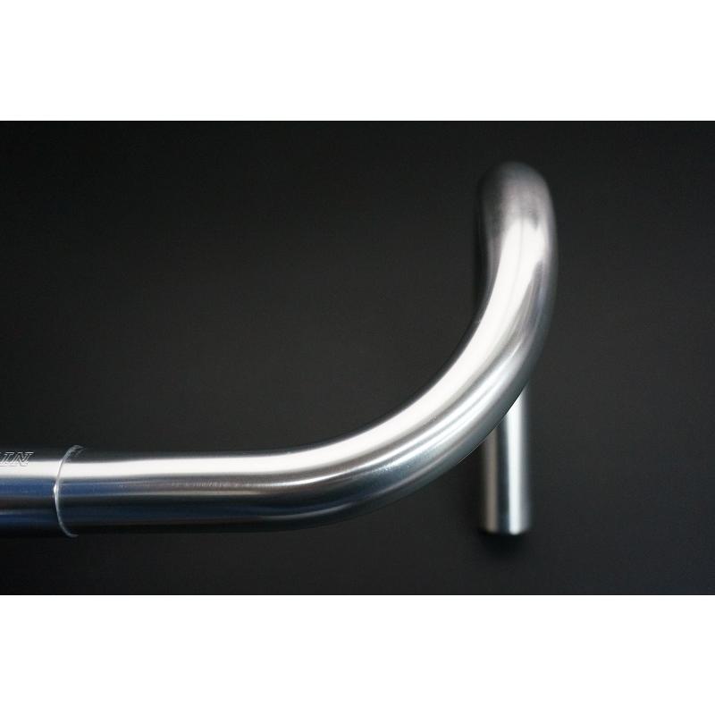 在庫有ります 最短当日発送可能です NITTO 日東 ニットー NEAT M-185 420mm(芯〜芯) 26.0mmクランプ シャロー シルバー 440mm(外〜外) 新品 Neat Mod.185｜quivitasports｜04