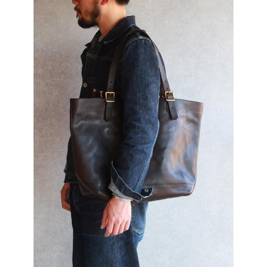 バッグ vasco-LEATHER TRAVEL TOTE BAG - LARGE LEATHER TRAVEL TOTEBAG の販売【CHARCOAL*GREEN】公式
