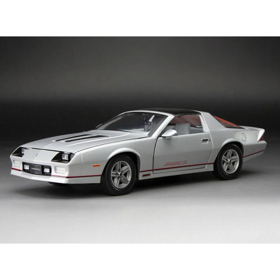 1/18 シボレー カマロ 1985 Chevrolet Camaro IROC-Z Silver サン