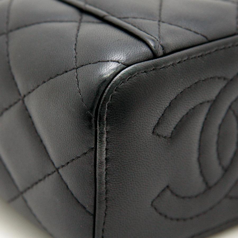 CHANEL ブラックレザー バニティバック 中古・古着通販】CHANEL (シャネル) バニティバッグ ブラック