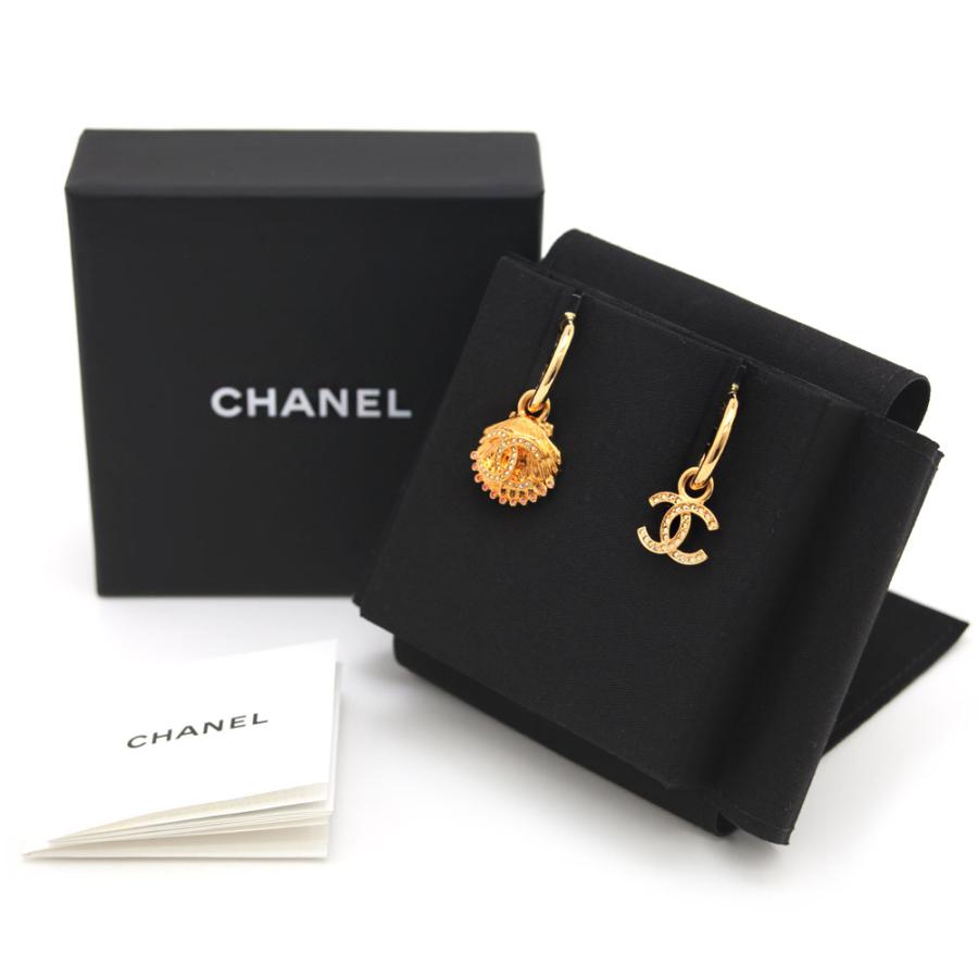 【上品なデザイン】CHANEL ピアス CHANEL シャネル ピアス ココマーク シェルモチーフ フープ風