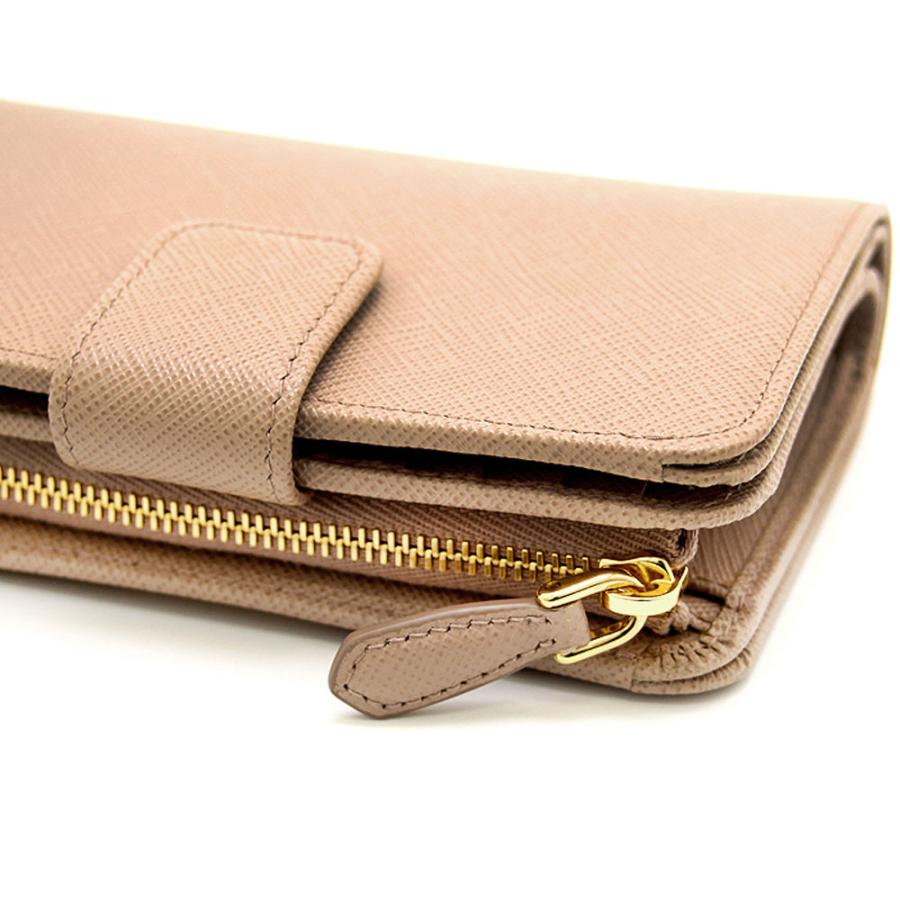 【美品】プラダ サフィアーノトライアルグル 二つ折り 財布 コンパクトPRADA PRADA プラダ 二つ折り財布 サフィアーノ トライアングル