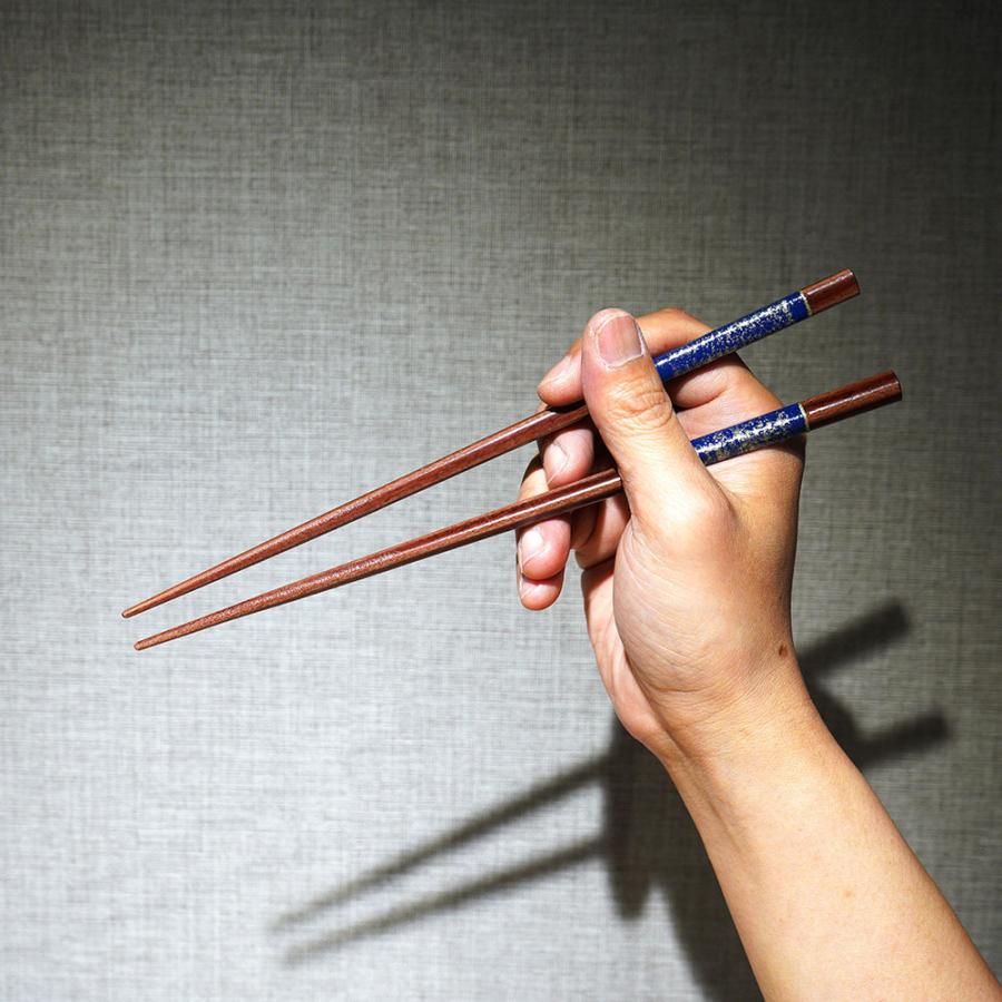 プレゼント 名入れ ギフト 夫婦箸 箸 おしゃれ ペア 木製 若狭塗 箸置き 夫婦 金かすみ夫婦箸 箸置き添え 食洗器対応 結婚祝い Hashi Kinkasumi P 名入れギフトのアールクオーツ 通販 Yahoo ショッピング