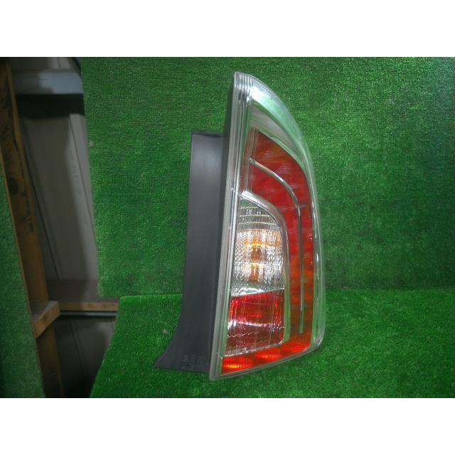 プリウス DAA-ZVW30 右テールランプ S 2ZR-FXE 202 81550-47180_6