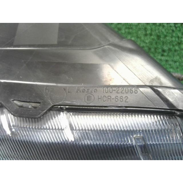 フリードスパイク DAA-GP3 右ヘッドランプASSY ハイブリッド ジャストセレクション 5人 LEA-MF6 NH737M 33101-SFM-N71の画像