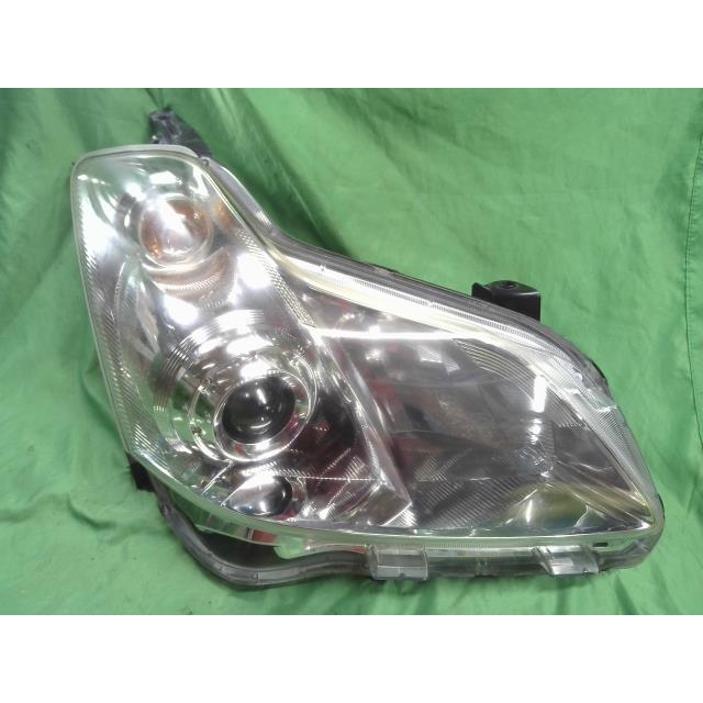 ブレイド DBA-AZE156H 右ヘッドランプASSY 2AZ-FE 1C0 81110-12B20