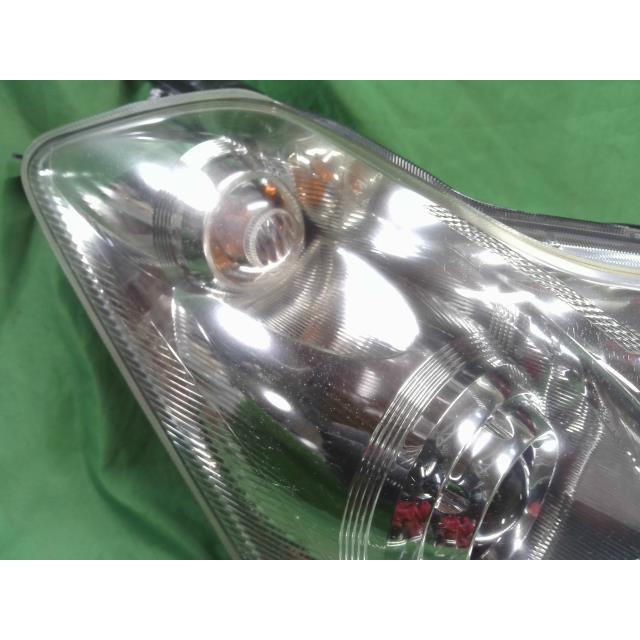 ブレイド DBA-AZE156H 右ヘッドランプASSY 2AZ-FE 1C0 81110