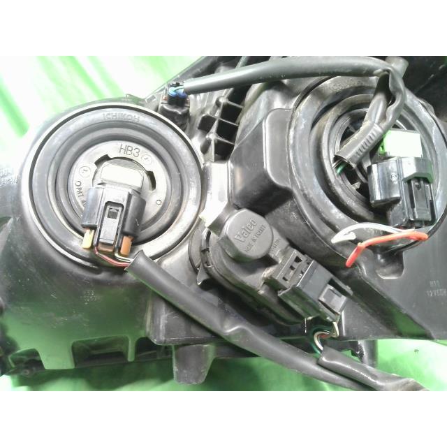ブレイド DBA-AZE156H 右ヘッドランプASSY 2AZ-FE 1C0 81110-12B20