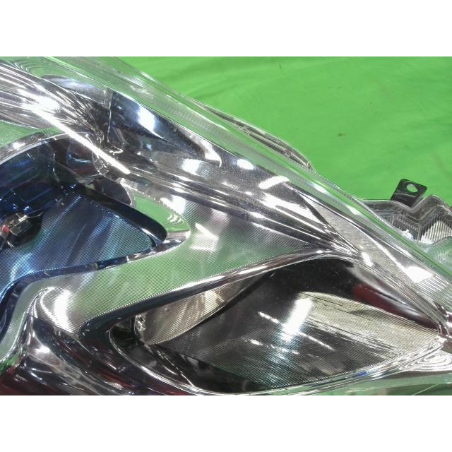 リーフ ZAA-ZE0 右ヘッドランプASSY G EM61 KH3 26010-3NA1C