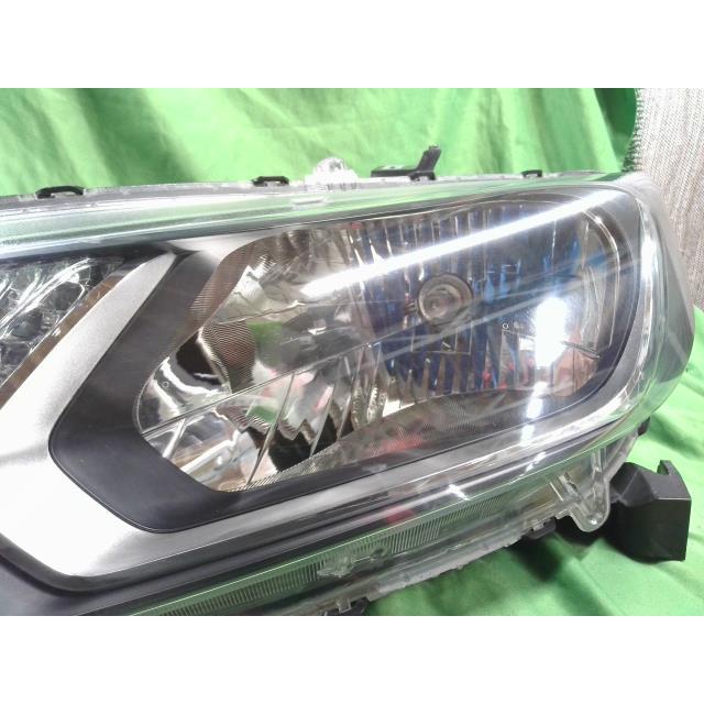 フィット DBA-GK3 左ヘッドランプASSY 13G Fパッケージ L13B B593M 33150-T5A-J82の画像
