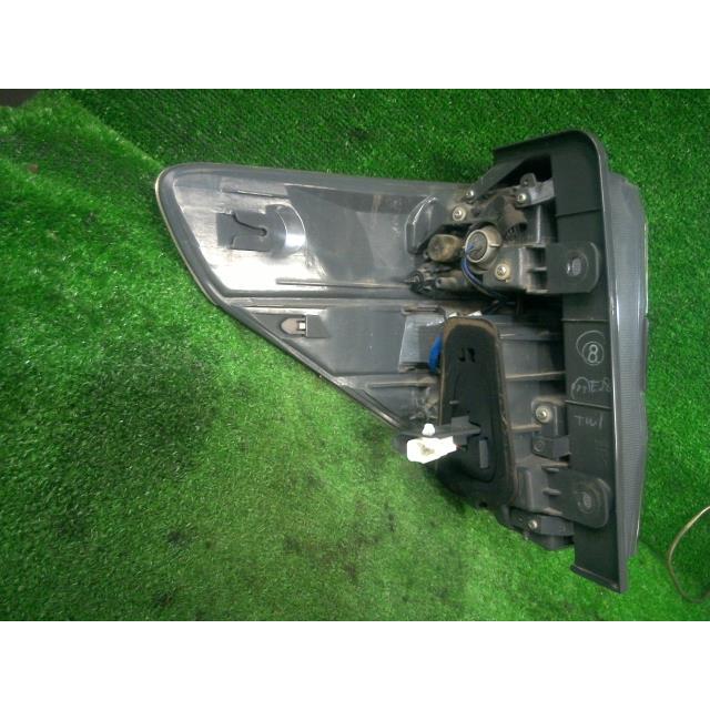 ヴェルファイア DBA-ANH20W 右テールランプ 2.4X 8人 2AZ-FE 3R9 81550 