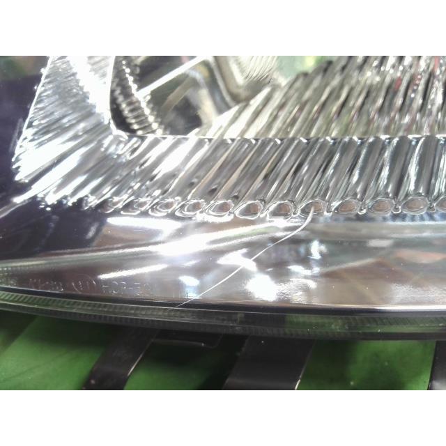 プリウス ZA-NHW20 左ヘッドランプASSY Gツーリング 1NZ-FXE 1C0 81150-47100の画像