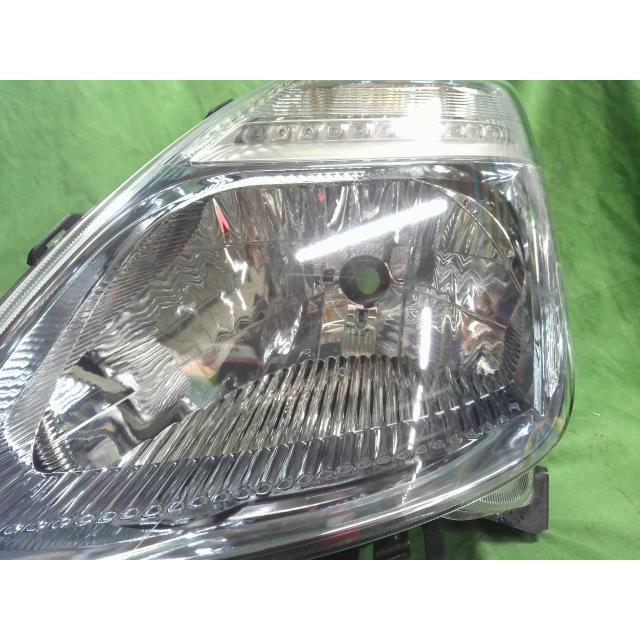 プリウス ZA-NHW20 左ヘッドランプASSY Gツーリング 1NZ-FXE 1C0 81150-47100の画像