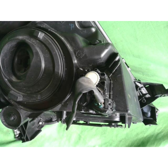 プリウス ZA-NHW20 左ヘッドランプASSY Gツーリング 1NZ-FXE 1C0 81150-47100の画像