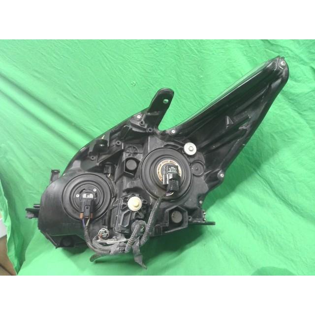 プリウス DAA-ZVW30 右ヘッドランプASSY L 2ZR-FXE 202 81110-47500の画像