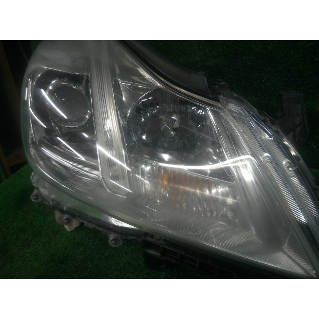 クラウン - DBA-GRS200 右上端照明ランプASSY ロイヤル赤ちょうちん ナビパッケージ 4GR-FSE 062 81110-30C50