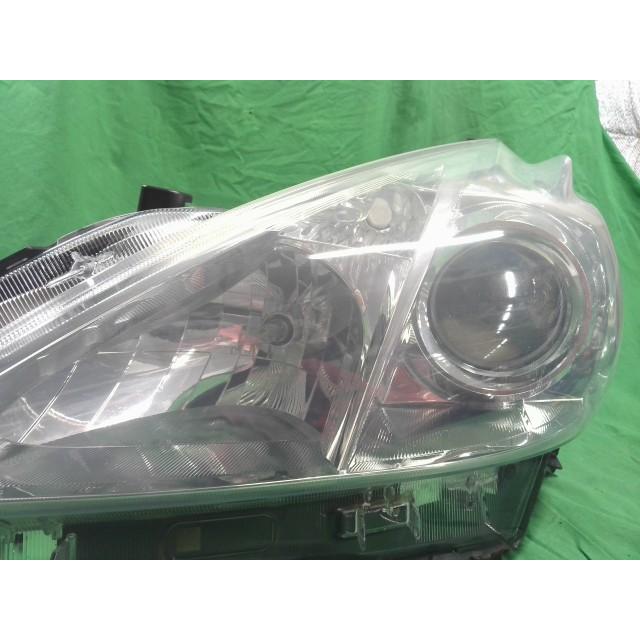 プリウスα DAA-ZVW41W 左ヘッドランプASSY S 5人 2ZR-FXE 1F7 81150-47280の画像