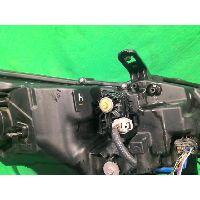 スカイライン DAA-HV37 左ヘッドランプASSY 350GT ハイブリッド タイプP VQ35HR GAC 26060-4GA0Aの画像